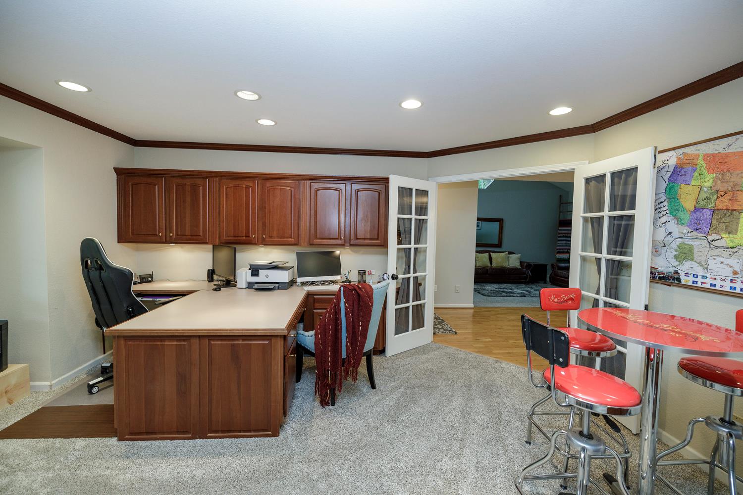 808 Stonecreek Cir, Modesto, CA 95355
