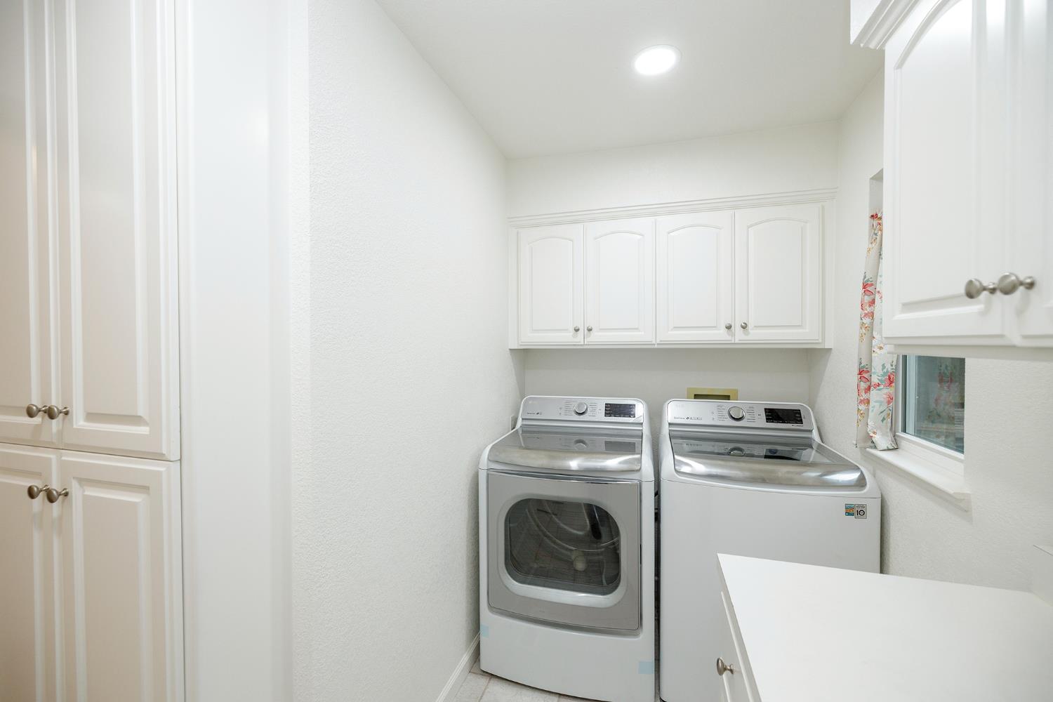 808 Stonecreek Cir, Modesto, CA 95355