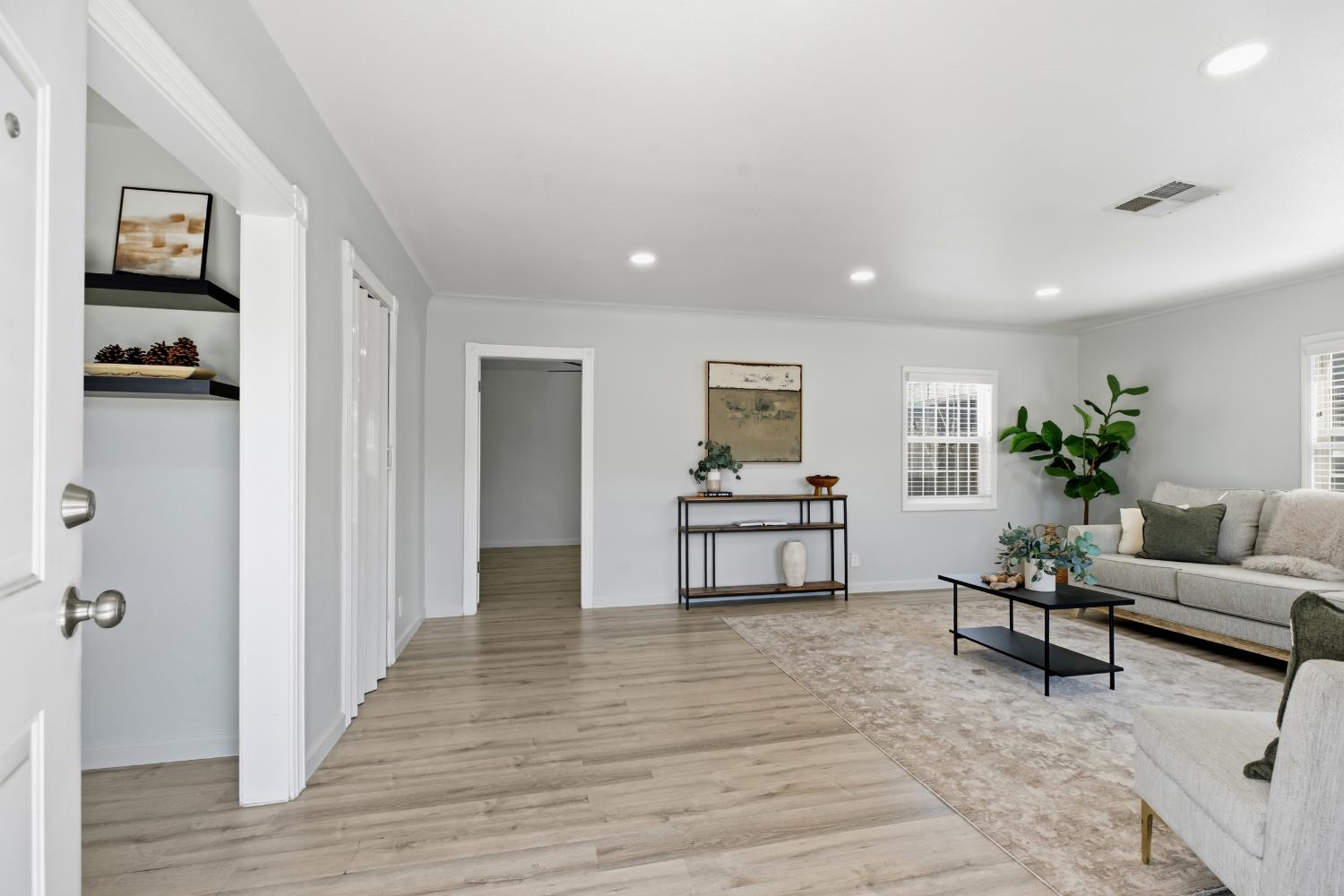 705 Badgley Dr, Modesto, CA 95350