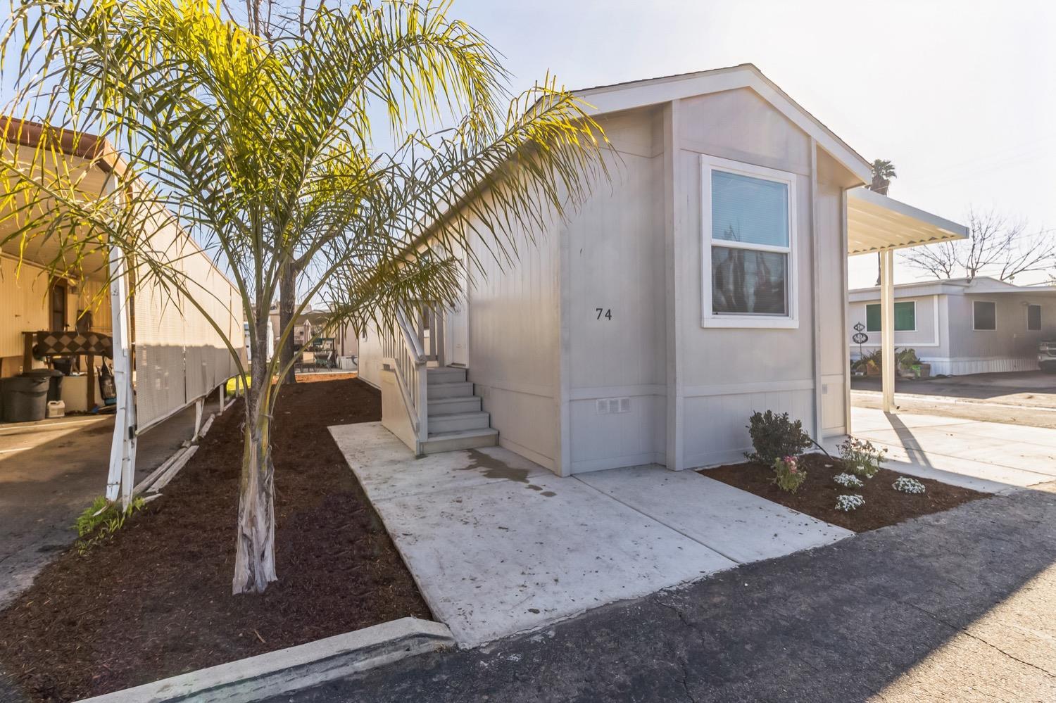 820 S Chinowth St. #74, Visalia, CA 93277