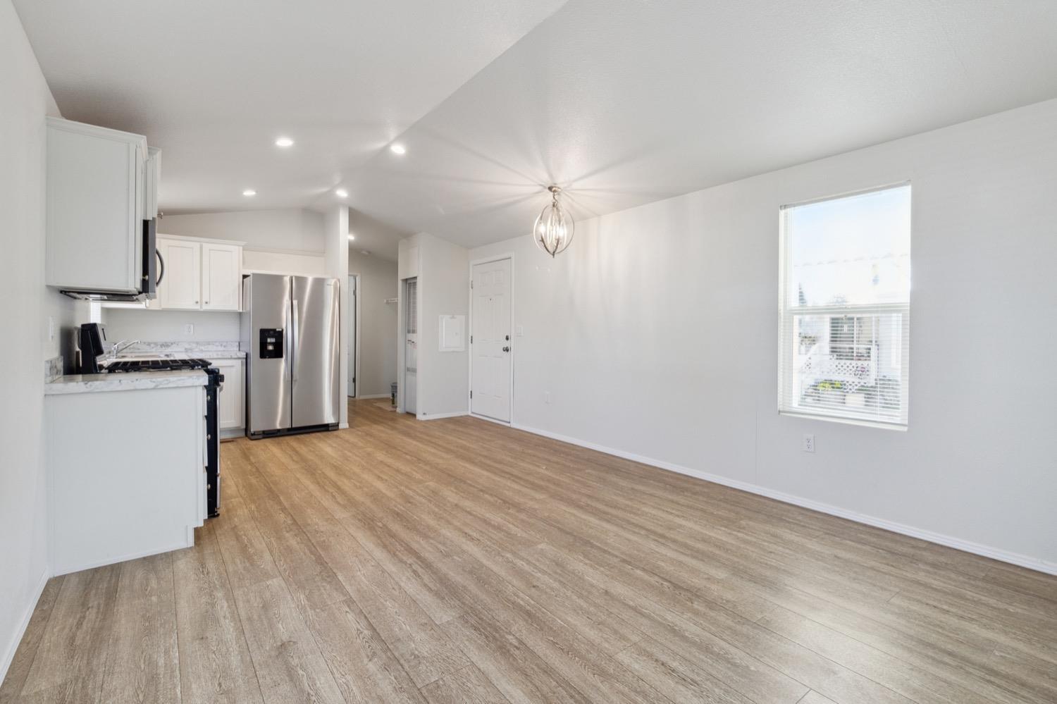 820 S Chinowth St. #74, Visalia, CA 93277