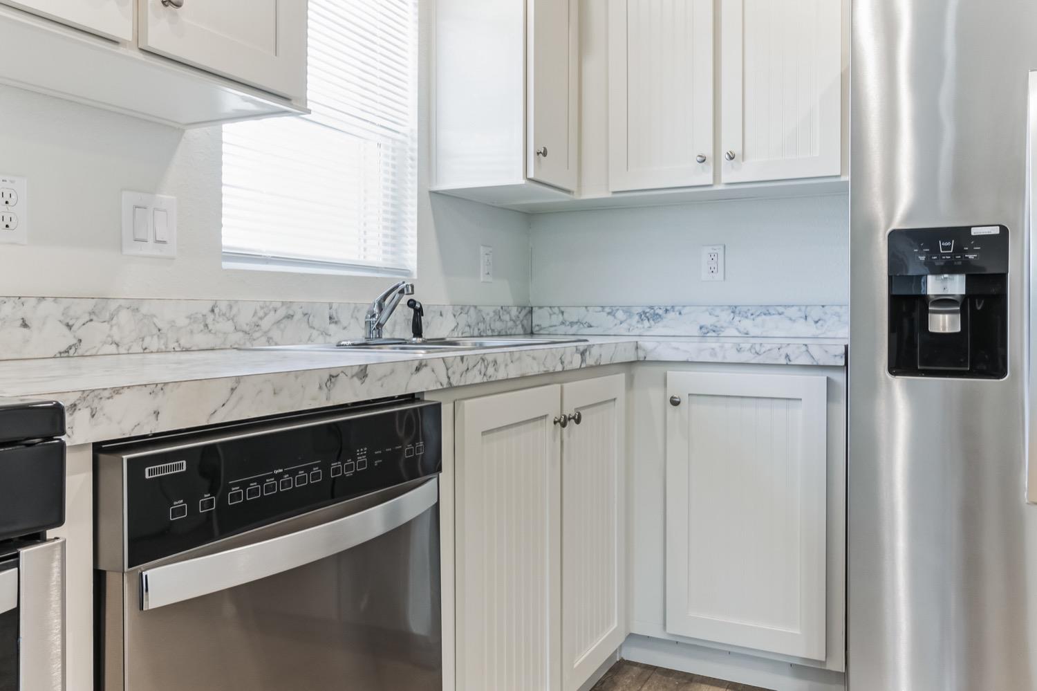 820 S Chinowth St. #74, Visalia, CA 93277