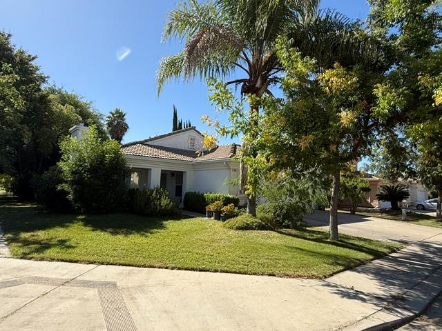 2001 Paramont Way, Modesto, CA 95355