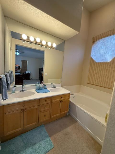 2001 Paramont Way, Modesto, CA 95355