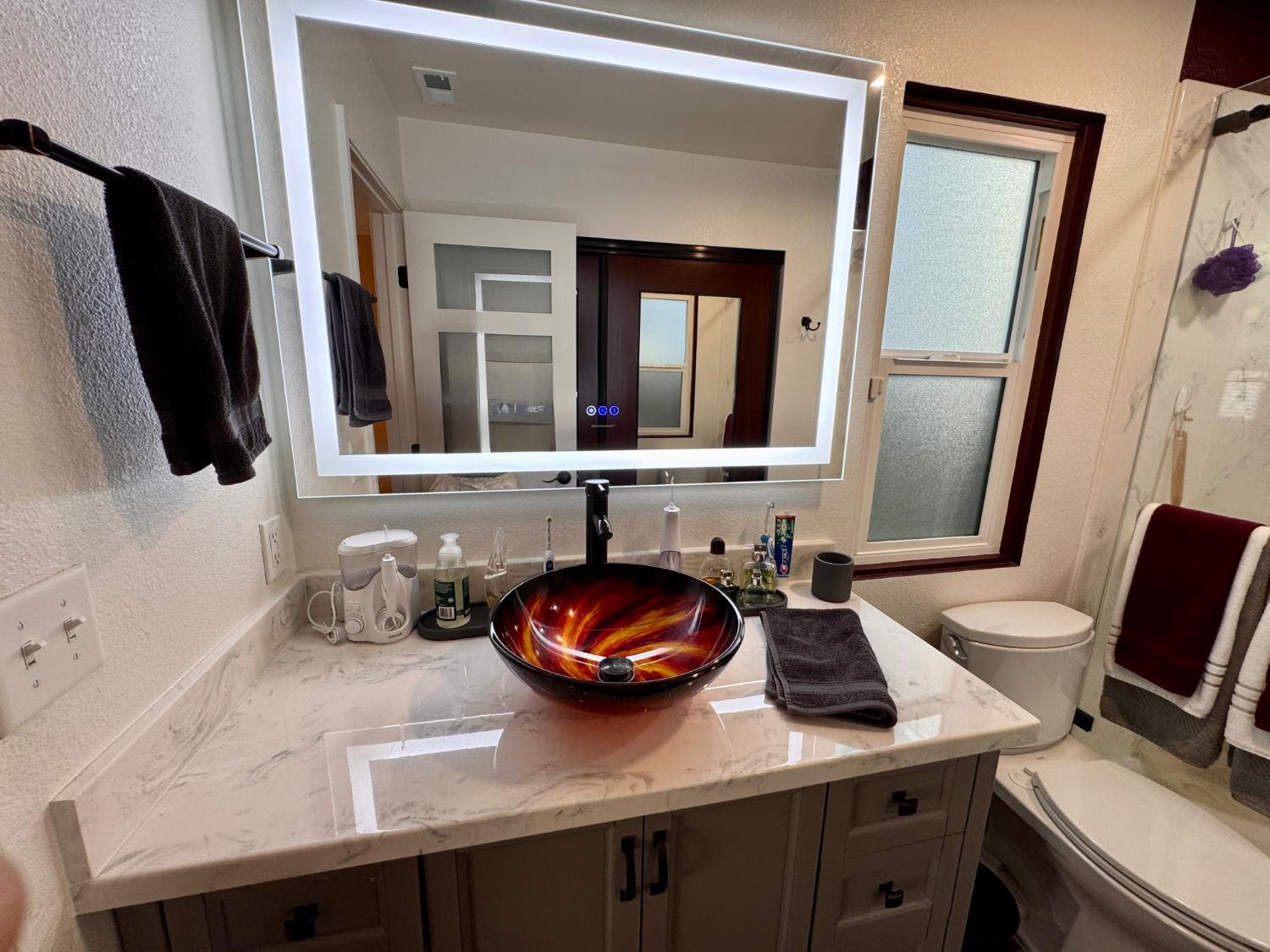 240 Gelf Ln, Modesto, CA 95357