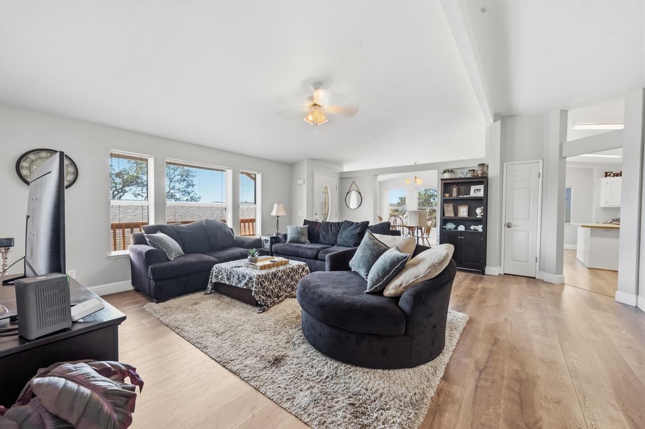 5028 Kiva Dr, Copperopolis, CA 95228