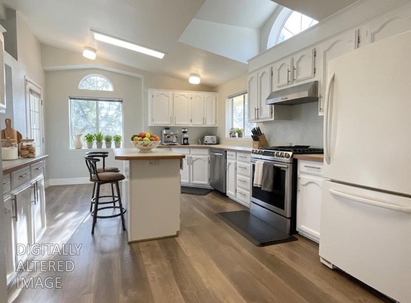 5028 Kiva Dr, Copperopolis, CA 95228