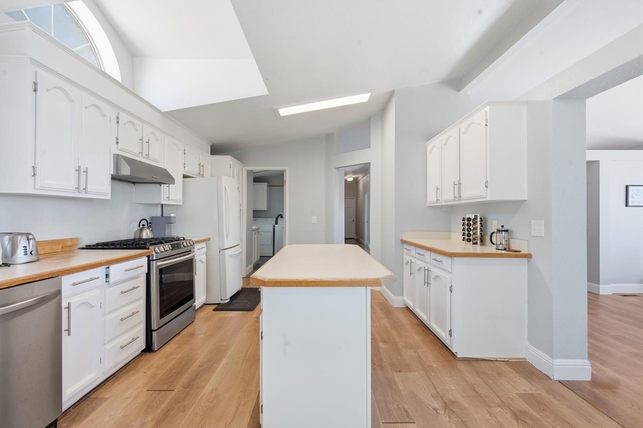 5028 Kiva Dr, Copperopolis, CA 95228