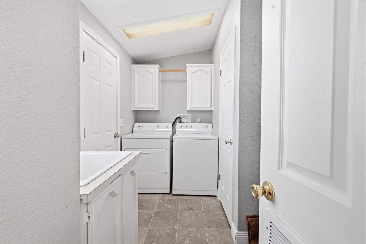 5028 Kiva Dr, Copperopolis, CA 95228