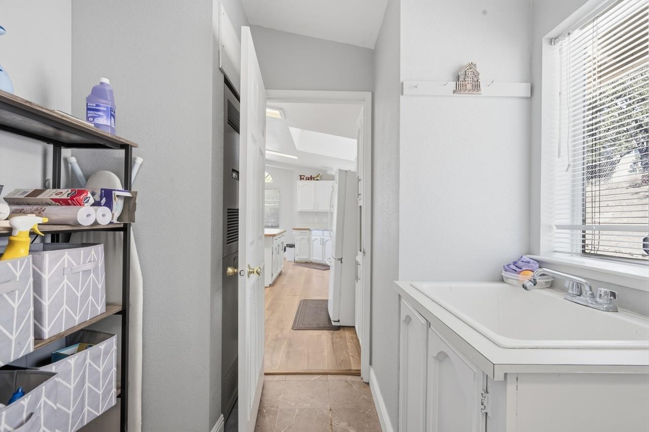 5028 Kiva Dr, Copperopolis, CA 95228