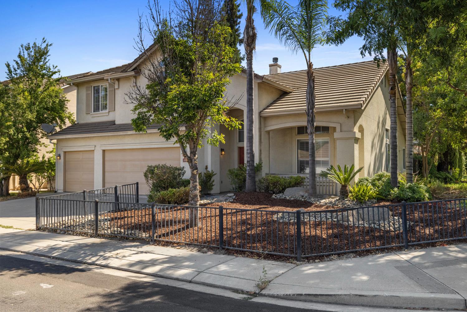 4000 Viader Dr, Modesto, CA 95356