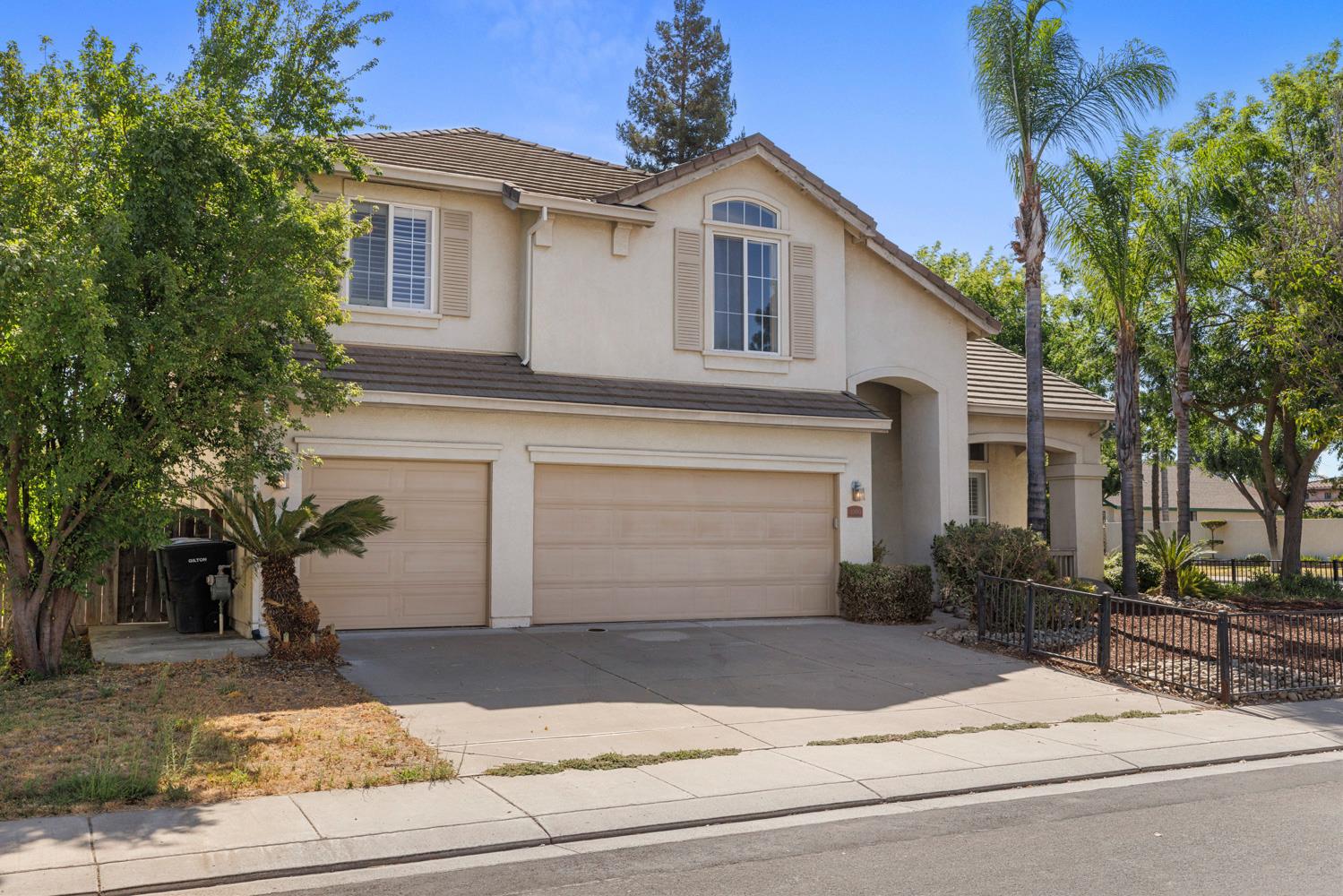 4000 Viader Dr, Modesto, CA 95356