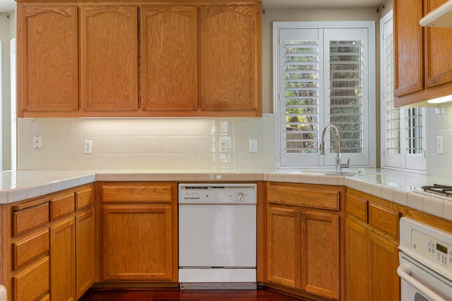 4000 Viader Dr, Modesto, CA 95356