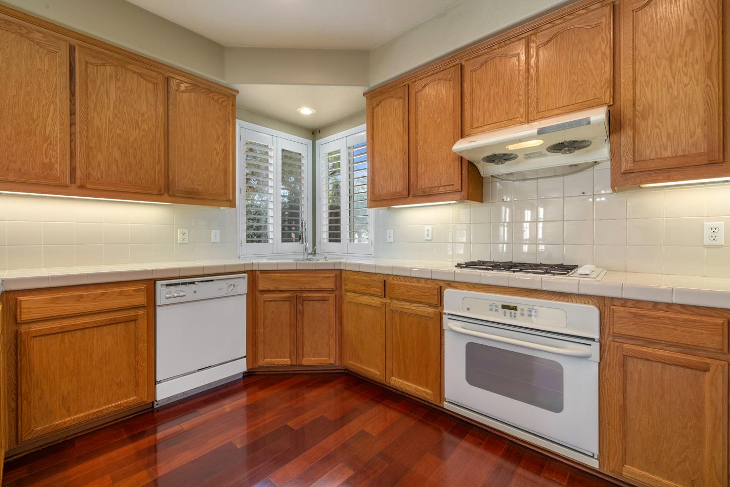 4000 Viader Dr, Modesto, CA 95356