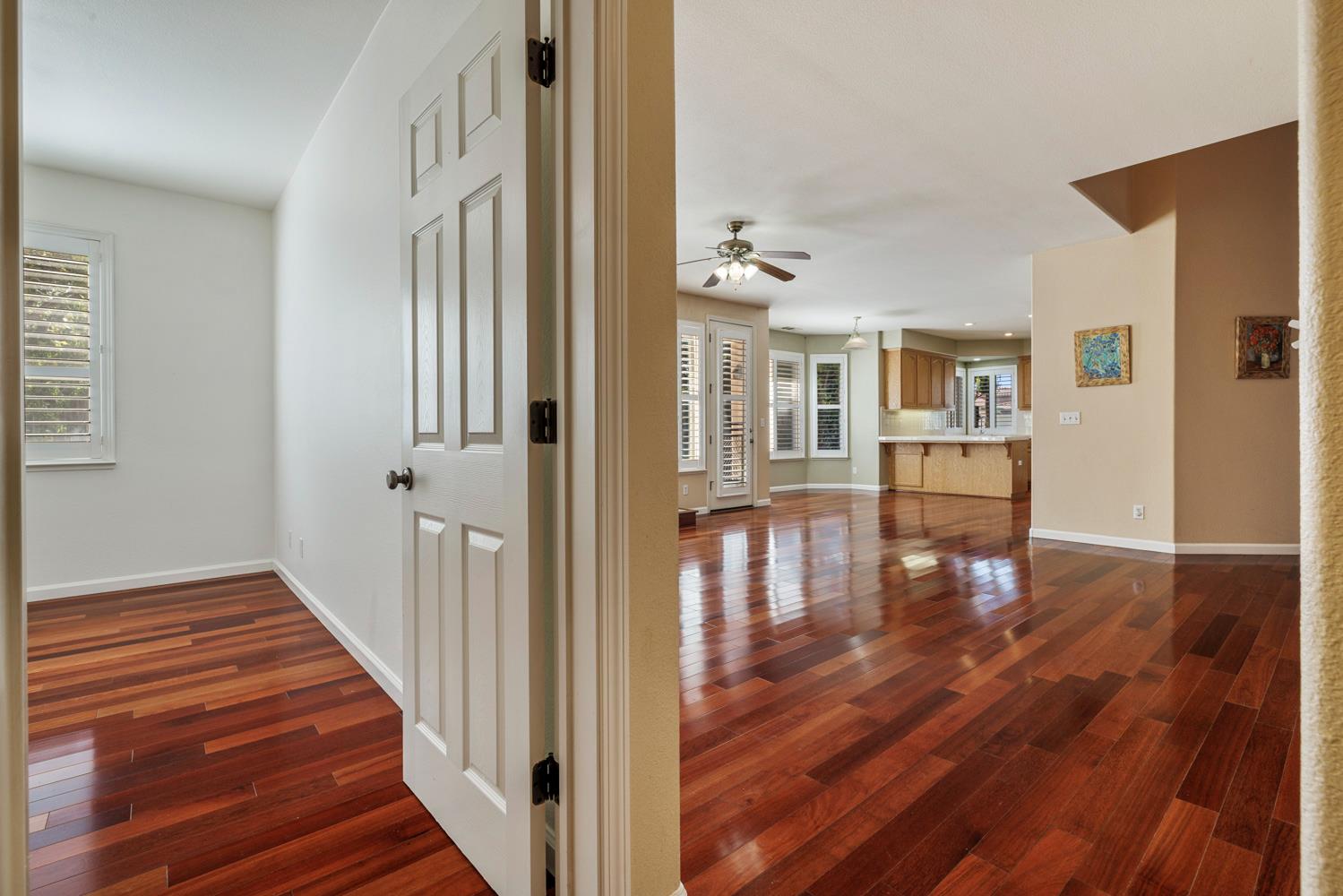 4000 Viader Dr, Modesto, CA 95356