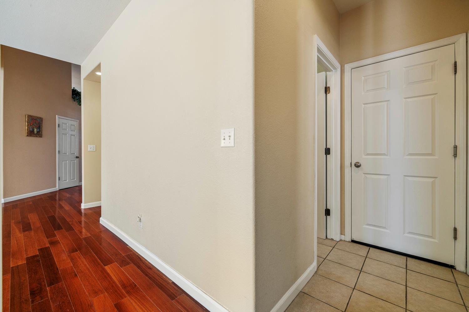 4000 Viader Dr, Modesto, CA 95356