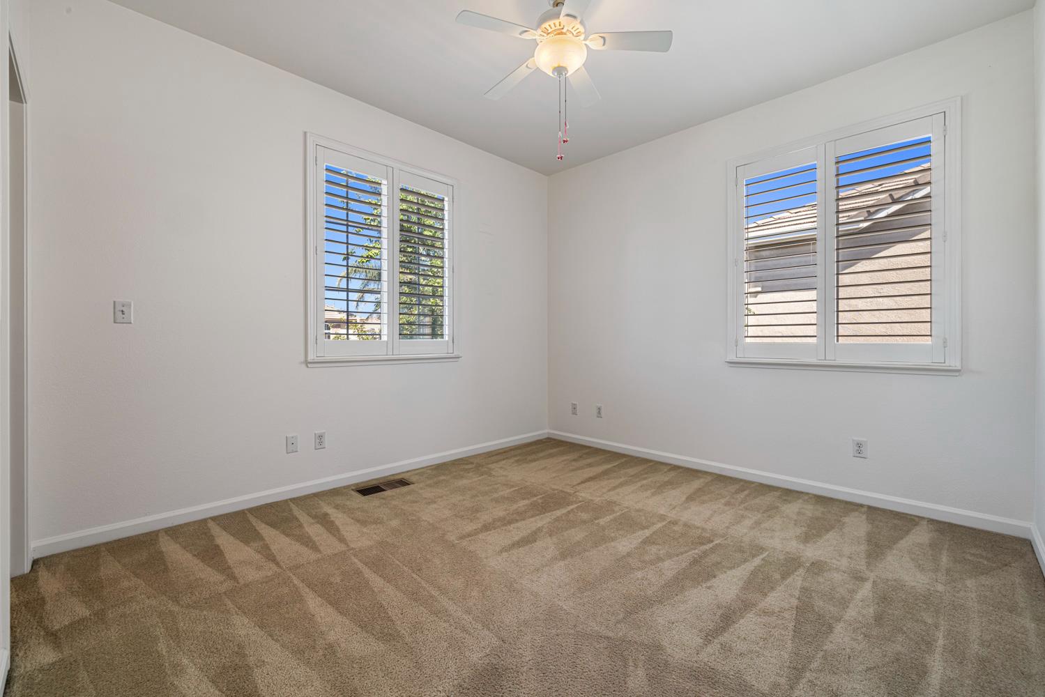 4000 Viader Dr, Modesto, CA 95356
