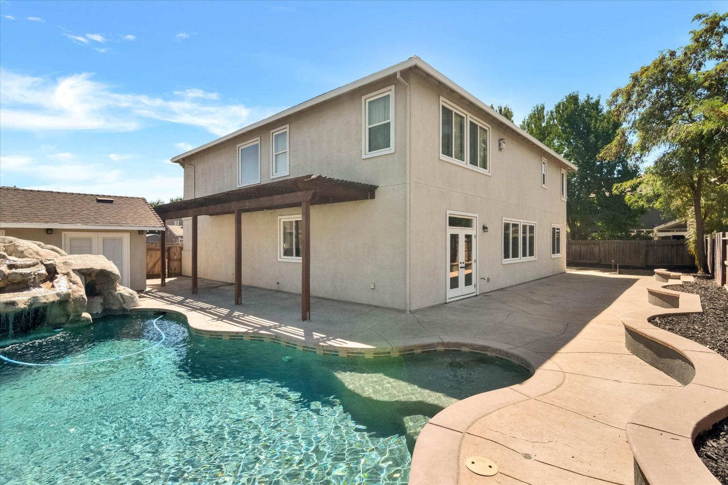 537 Gregory, Manteca, CA 95336