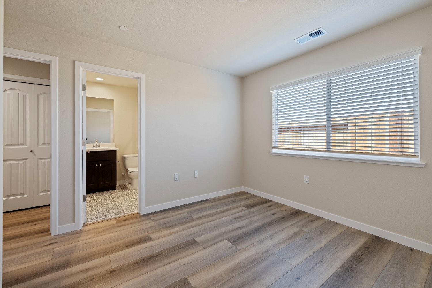 465 Quarto Dr, Turlock, CA 95380