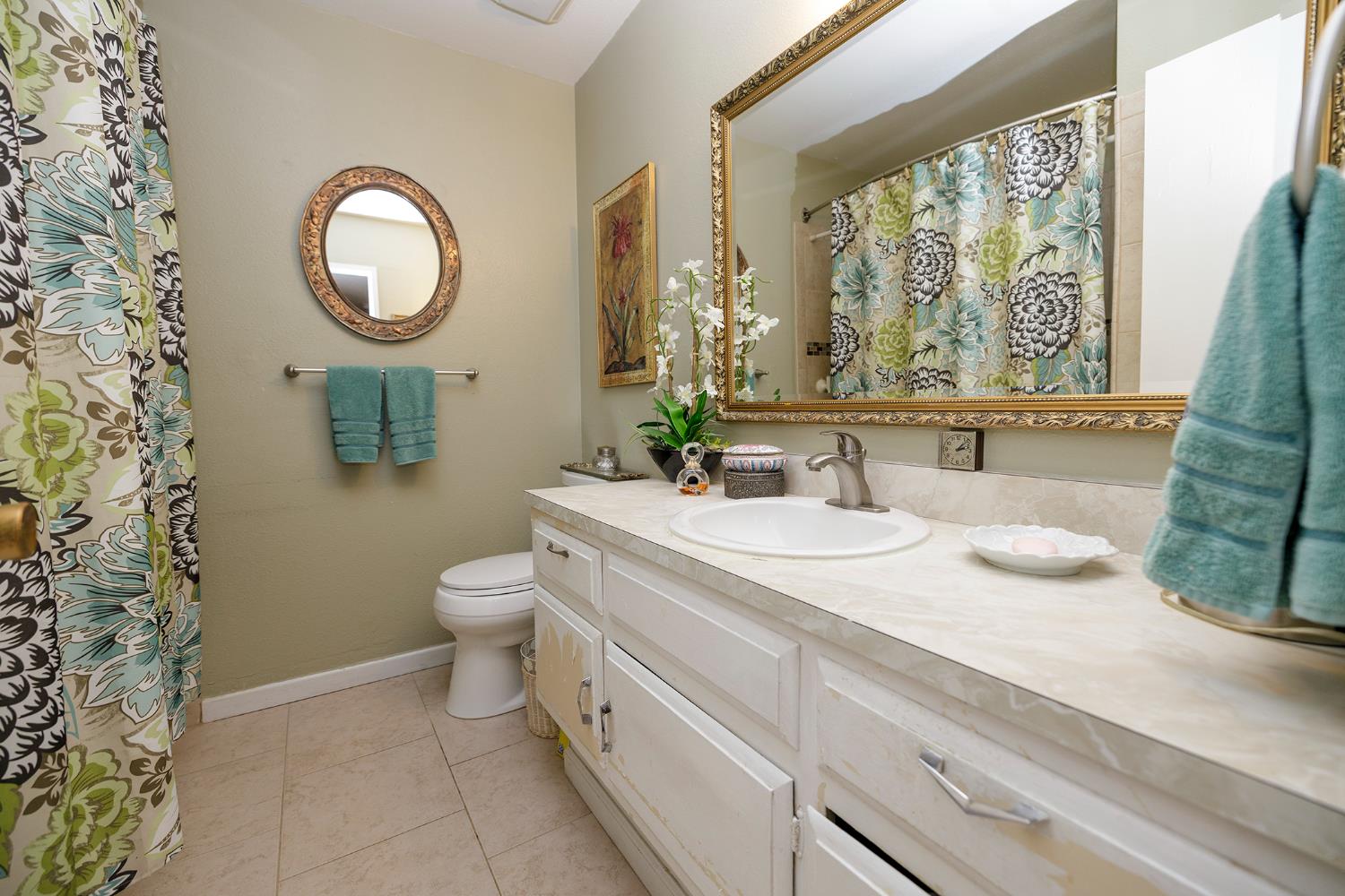 215 Floyd Ave #35, Modesto, CA 95350