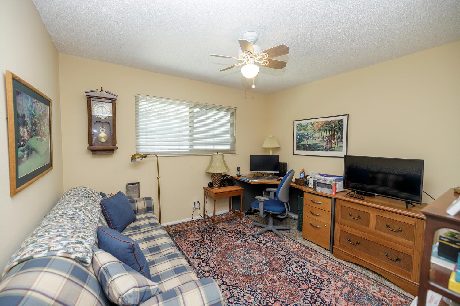 215 Floyd Ave #35, Modesto, CA 95350