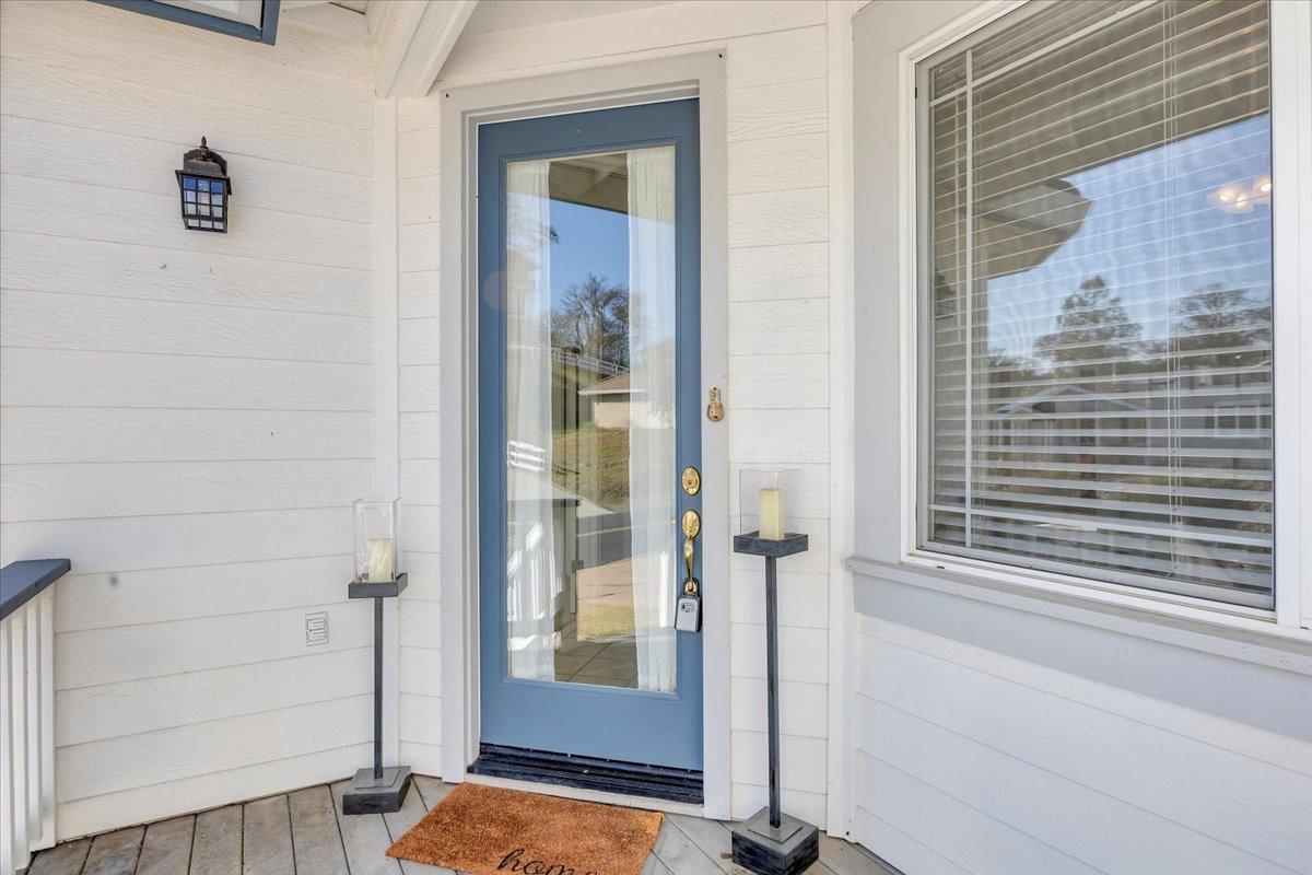 6250 Bluff View Rd, Copperopolis, CA 95228