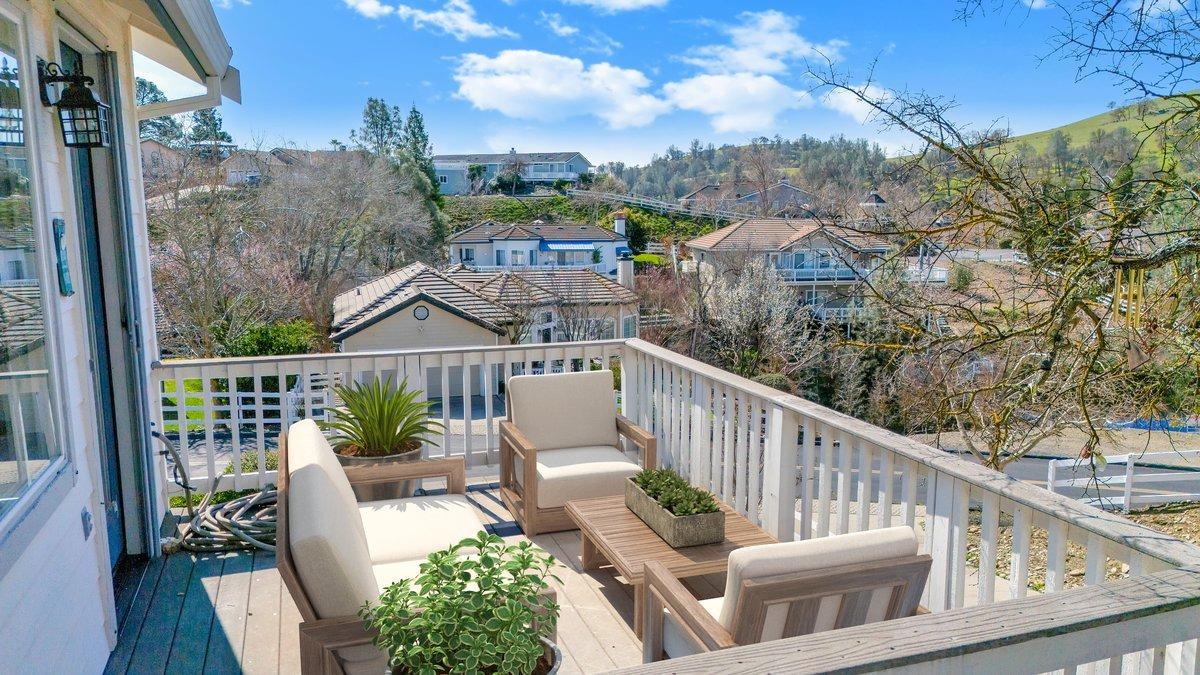 6250 Bluff View Rd, Copperopolis, CA 95228