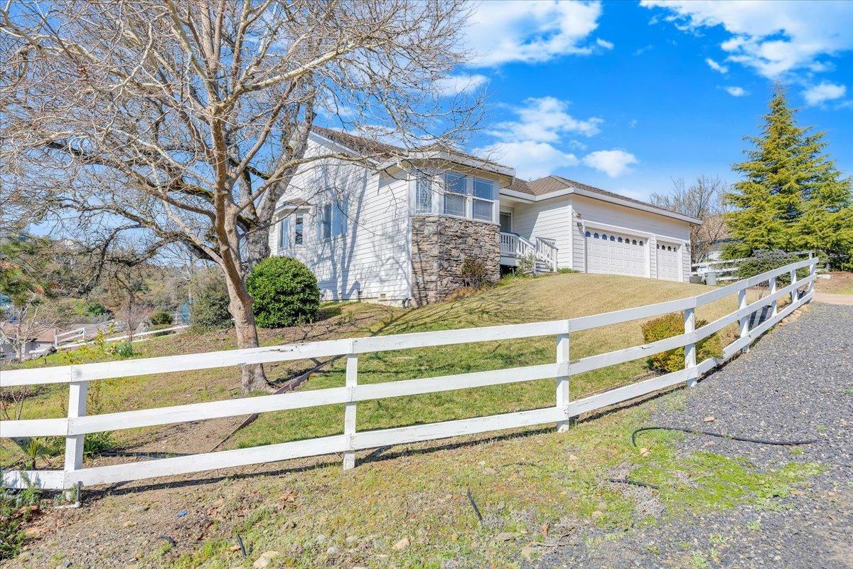 6250 Bluff View Rd, Copperopolis, CA 95228