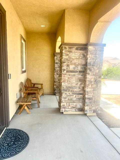 2009 Gus Vilallta Dr, Los Banos, CA 93635