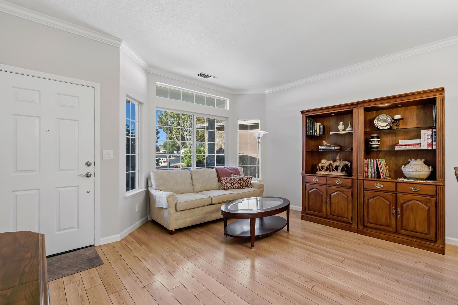 3201 Spring Crest Dr, Turlock, CA 95382