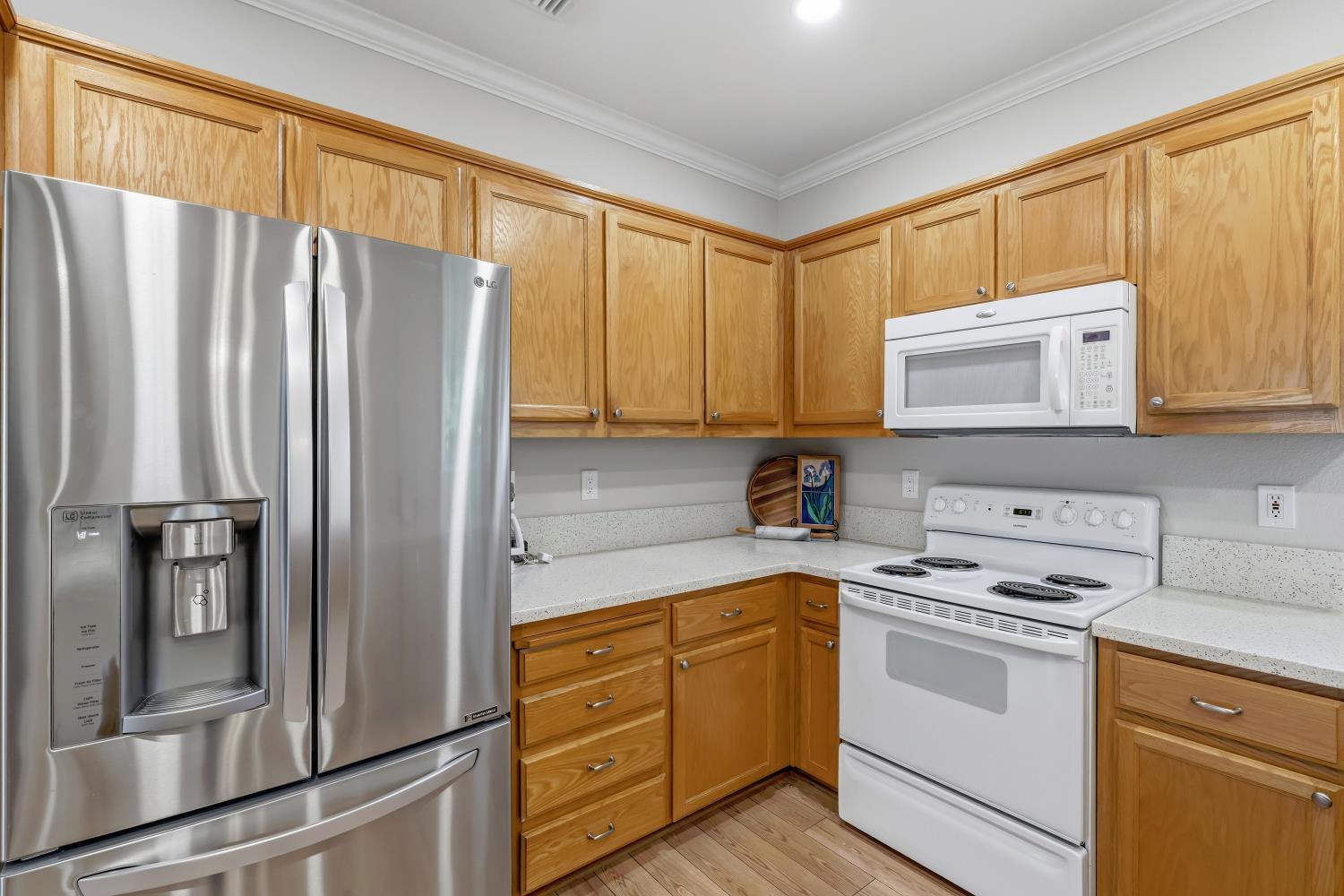 3201 Spring Crest Dr, Turlock, CA 95382