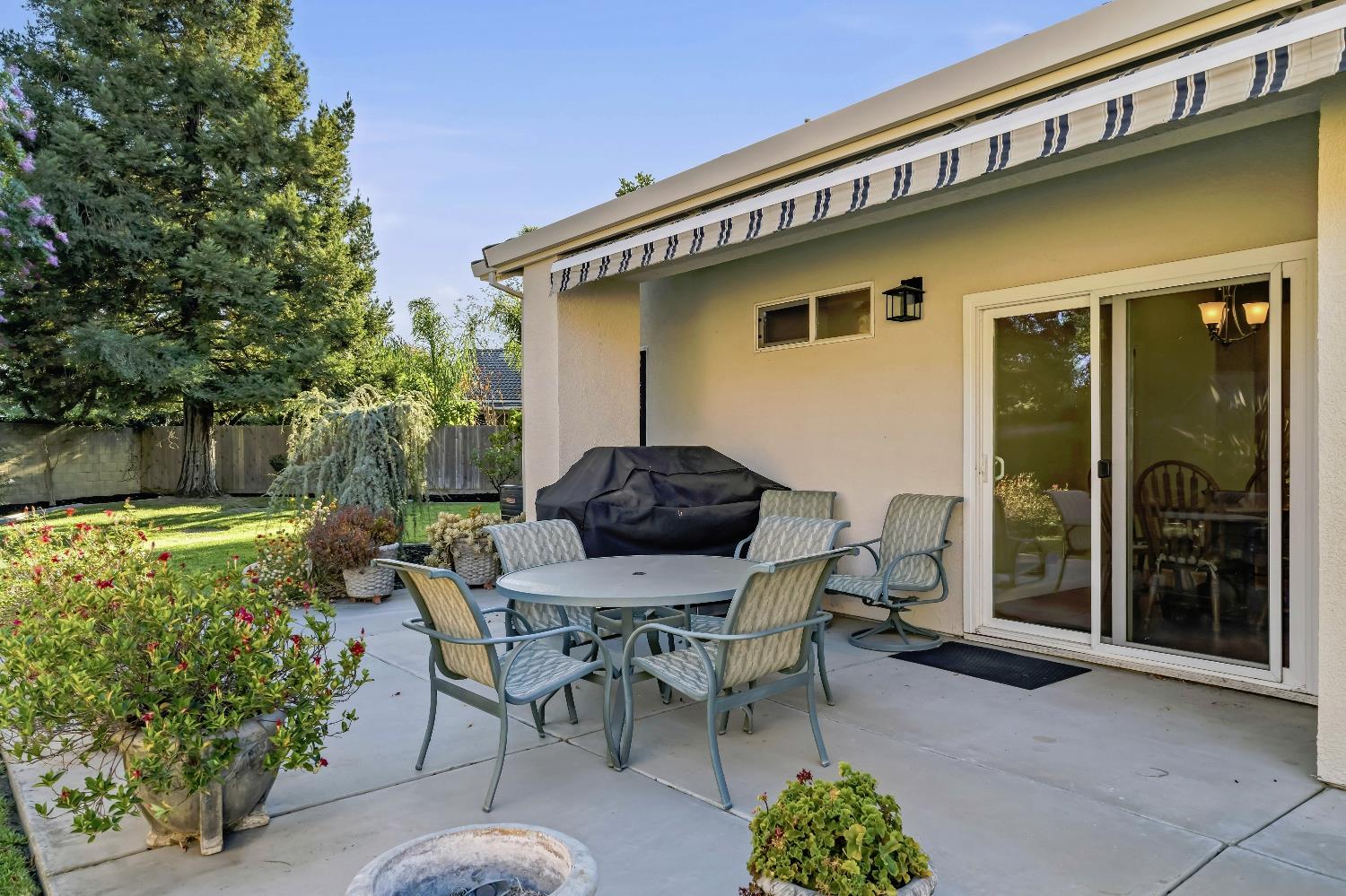 3201 Spring Crest Dr, Turlock, CA 95382