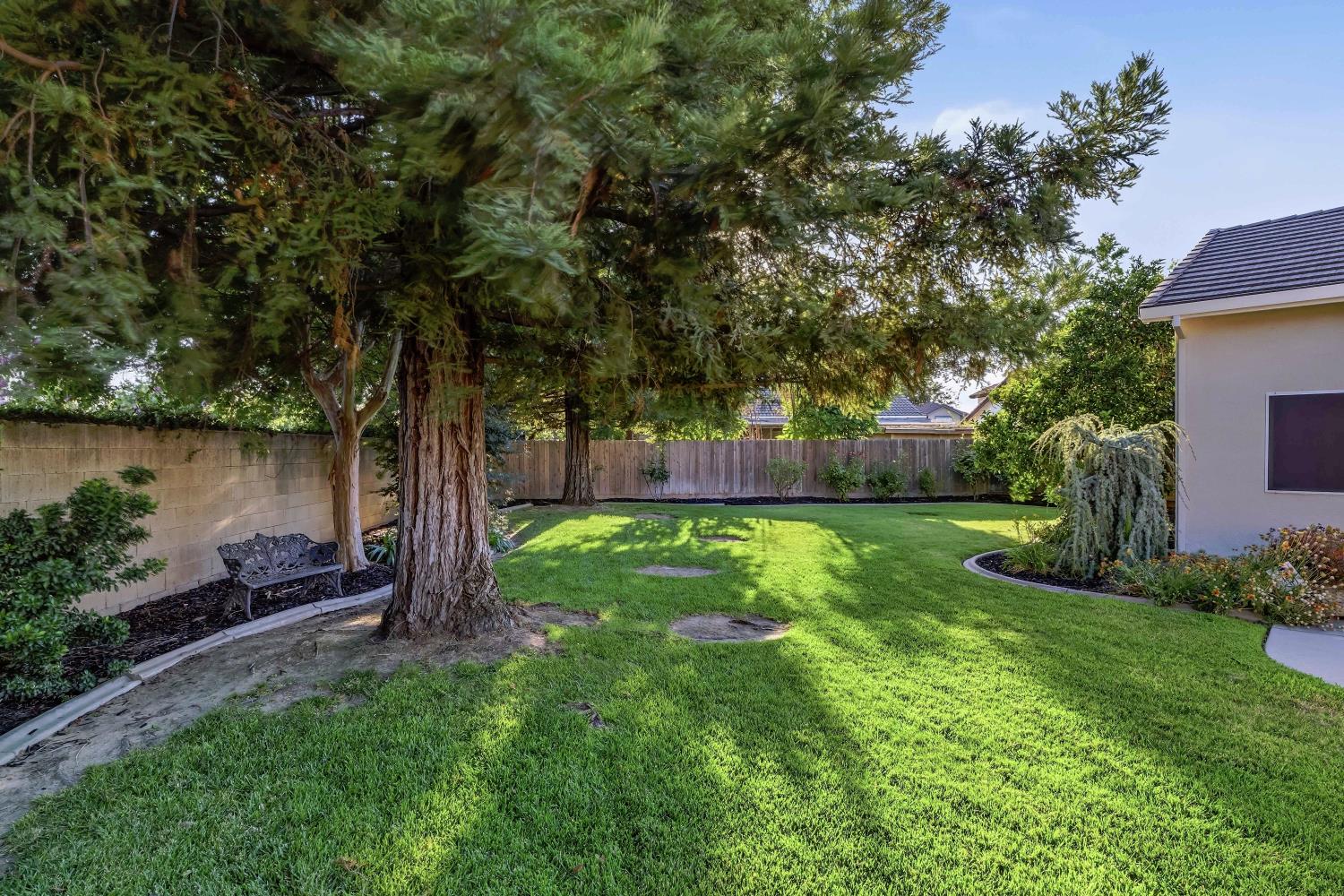 3201 Spring Crest Dr, Turlock, CA 95382