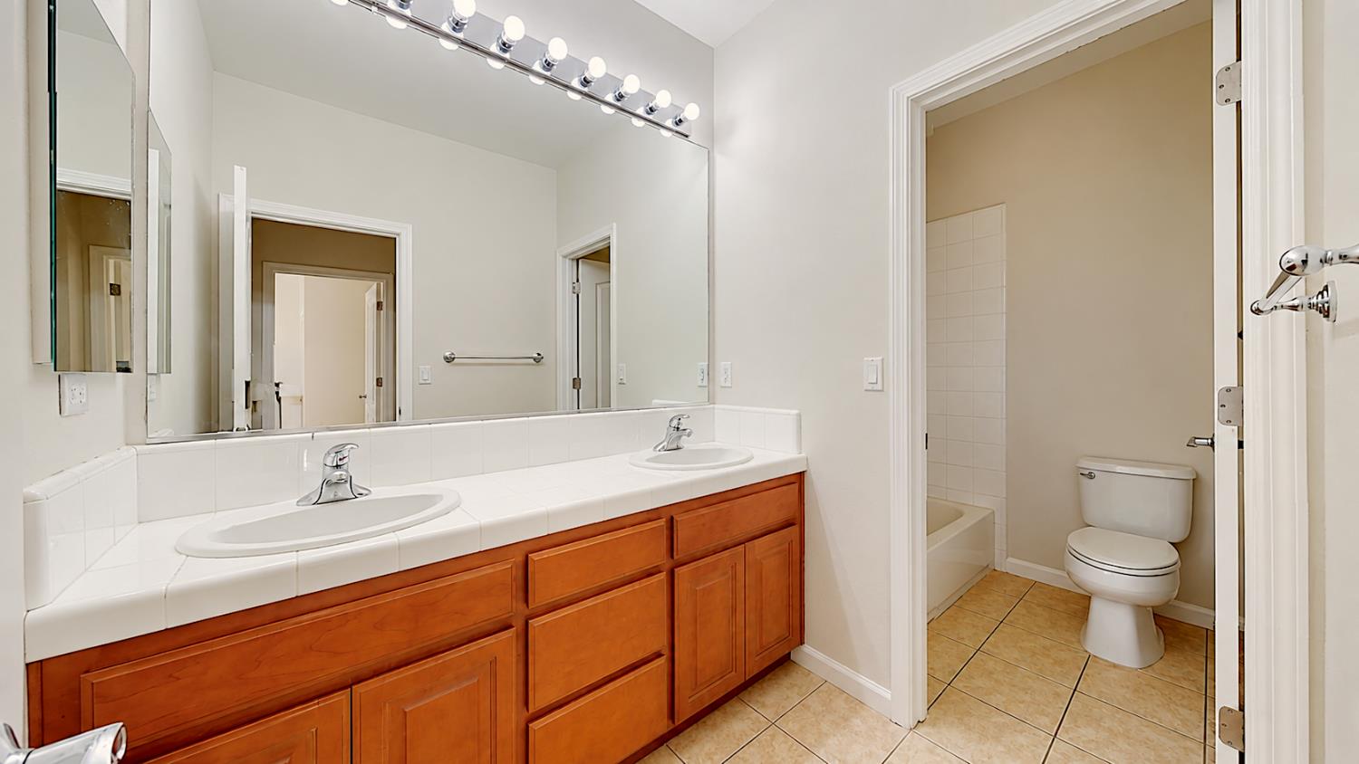 20939 Valley View Pl, Patterson, CA 95363