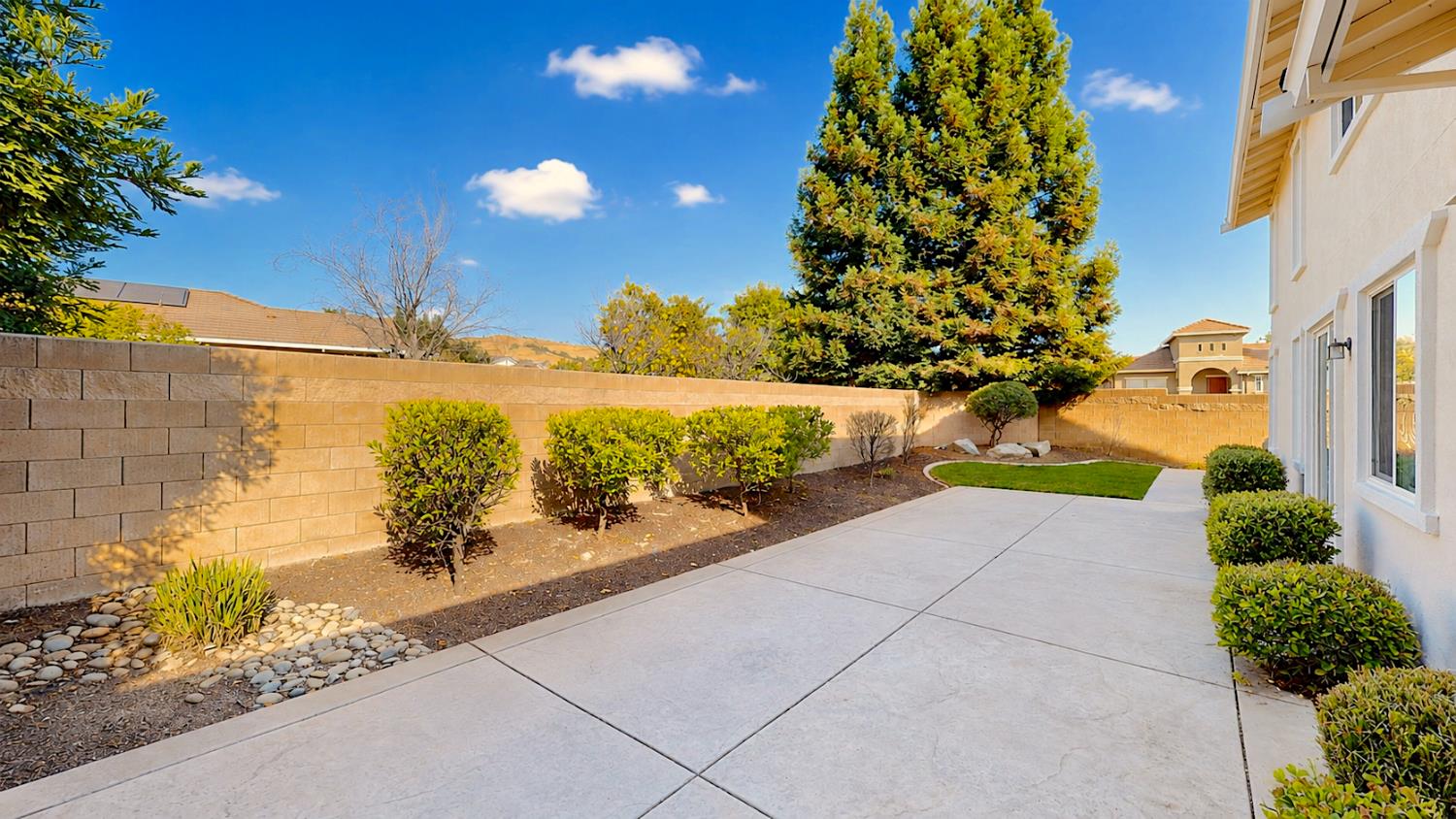 20939 Valley View Pl, Patterson, CA 95363