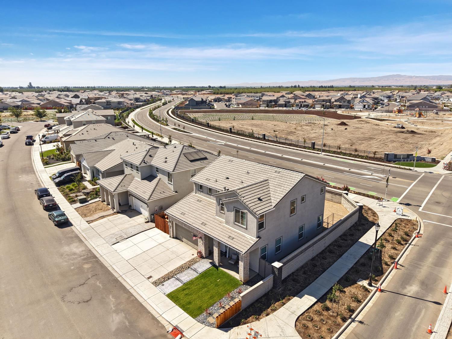 394 Vinal Dr, Manteca, CA 95337