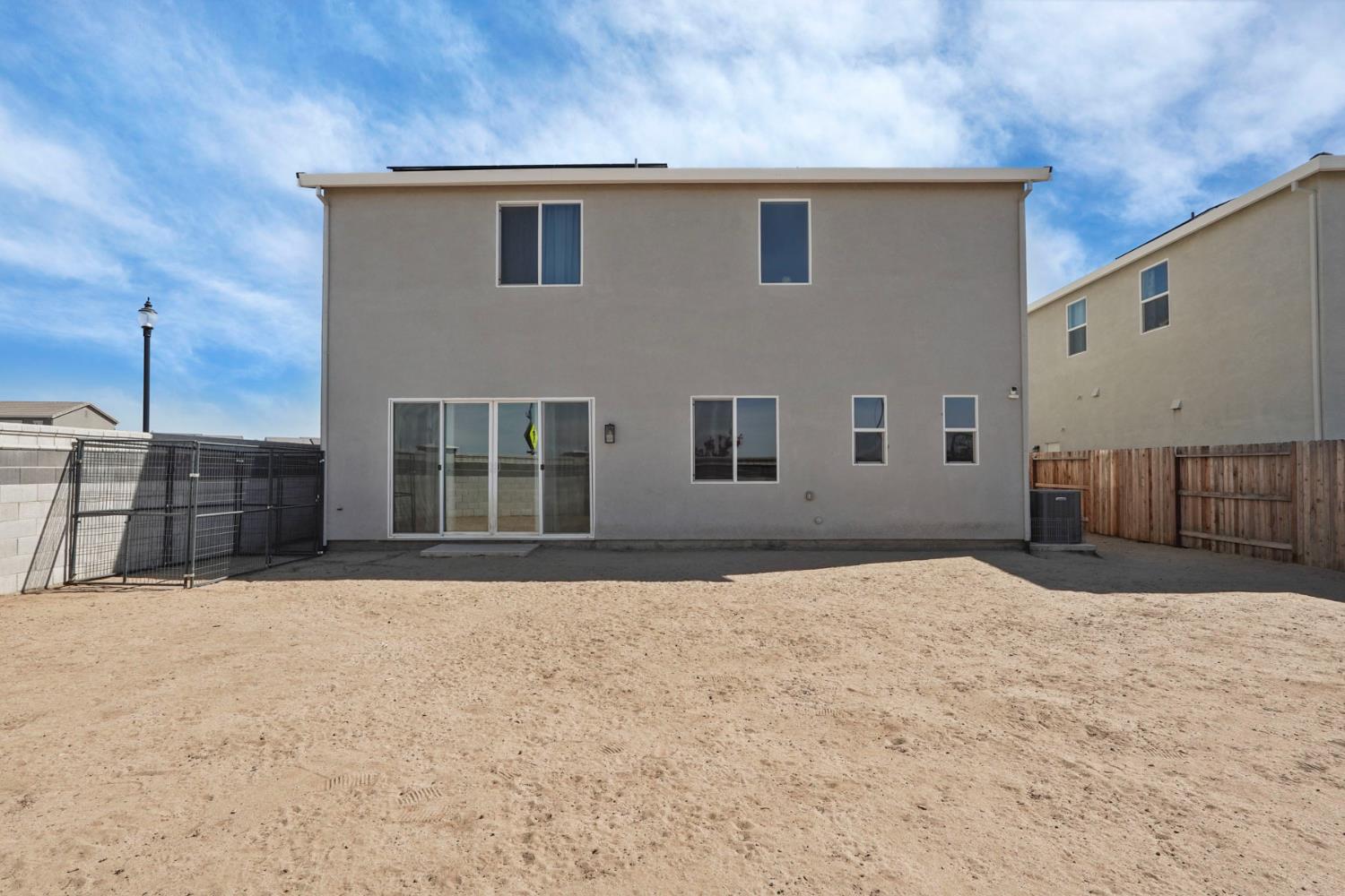 394 Vinal Dr, Manteca, CA 95337