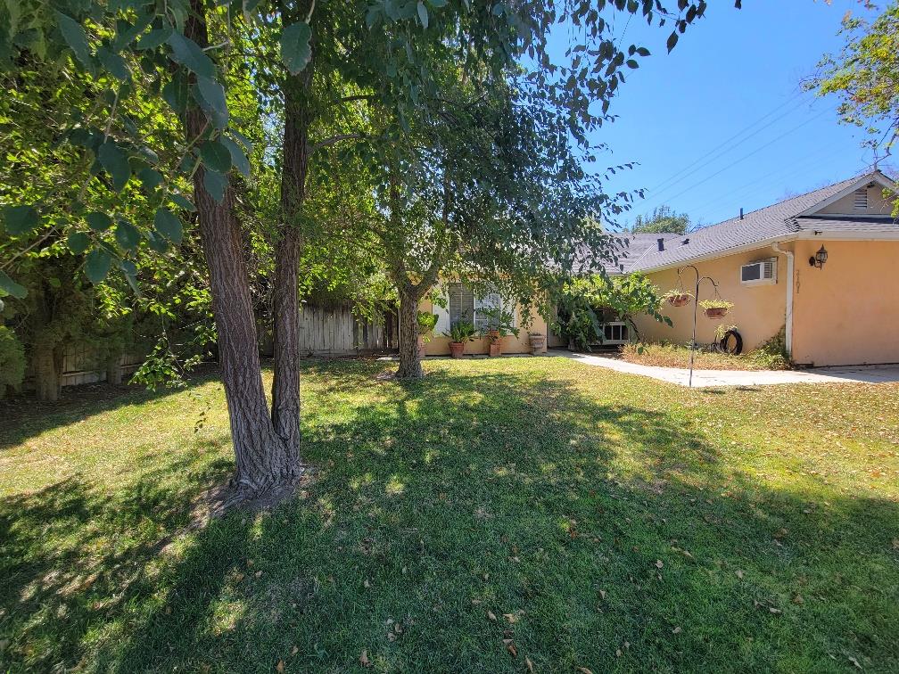 2101 Canal Farm Ln, Los Banos, CA 93635
