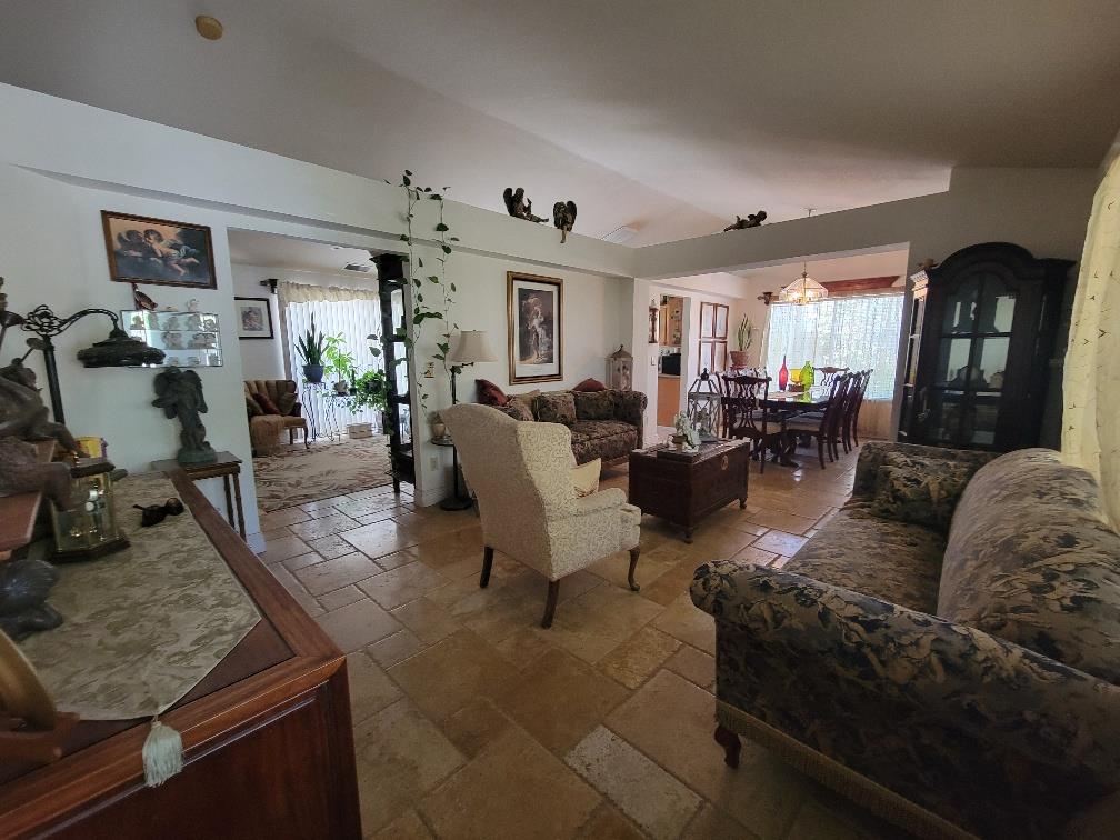 2101 Canal Farm Ln, Los Banos, CA 93635