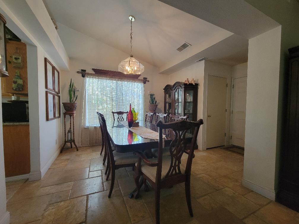 2101 Canal Farm Ln, Los Banos, CA 93635