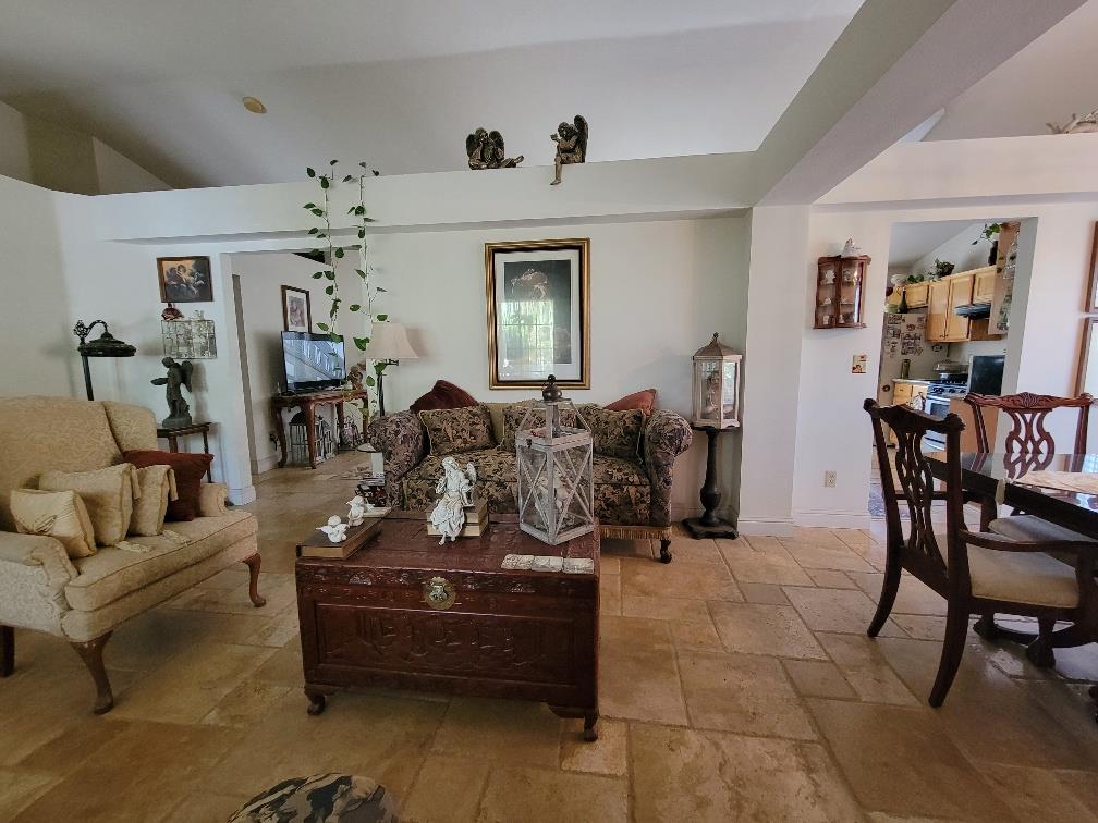 2101 Canal Farm Ln, Los Banos, CA 93635