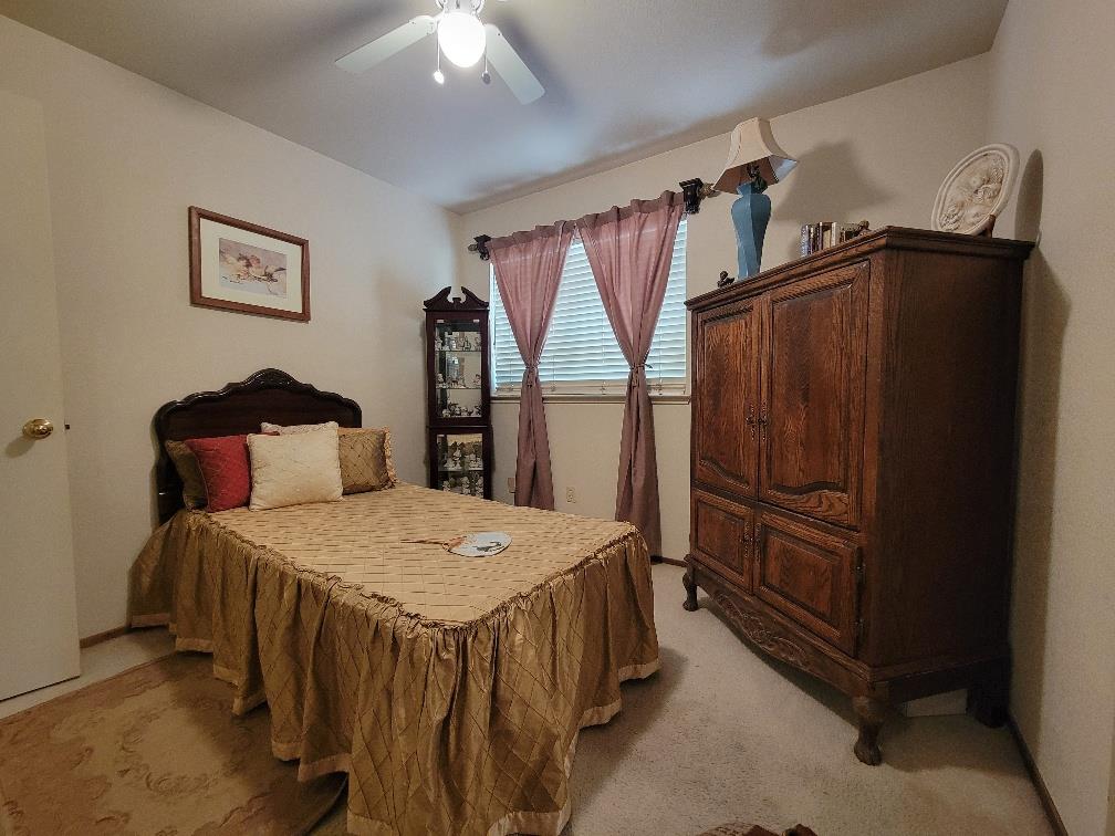 2101 Canal Farm Ln, Los Banos, CA 93635
