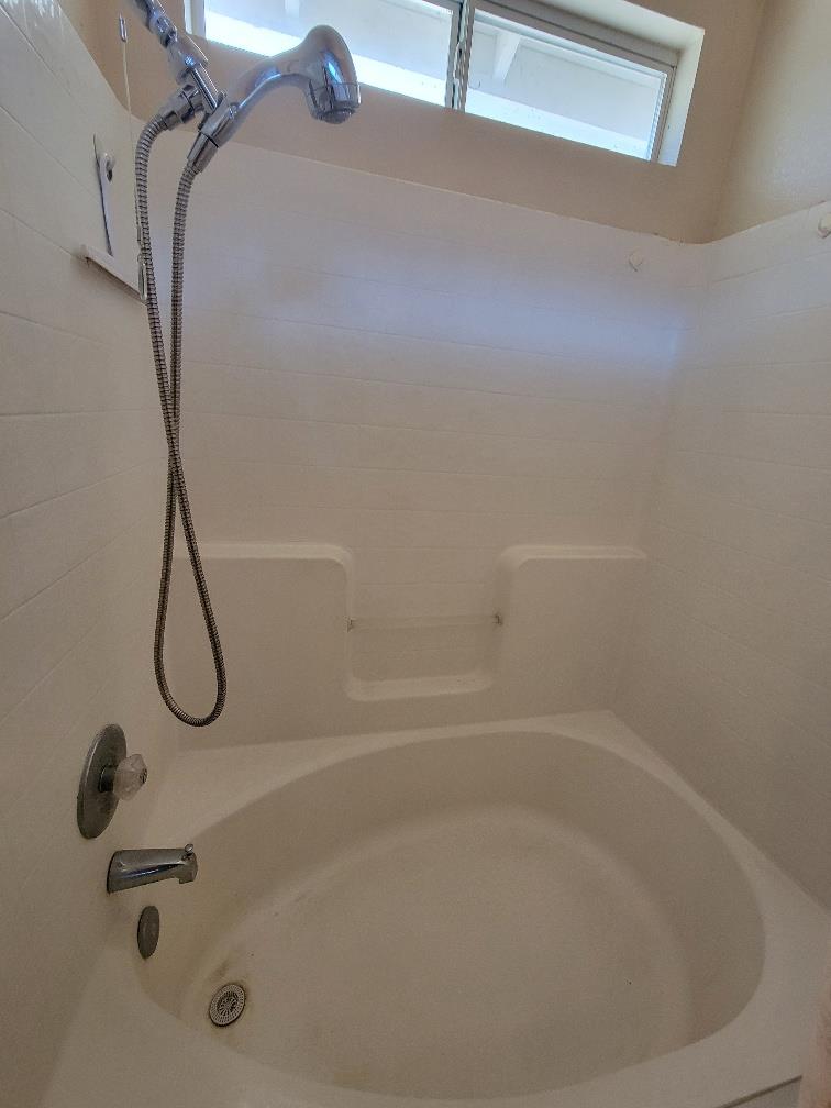 2101 Canal Farm Ln, Los Banos, CA 93635