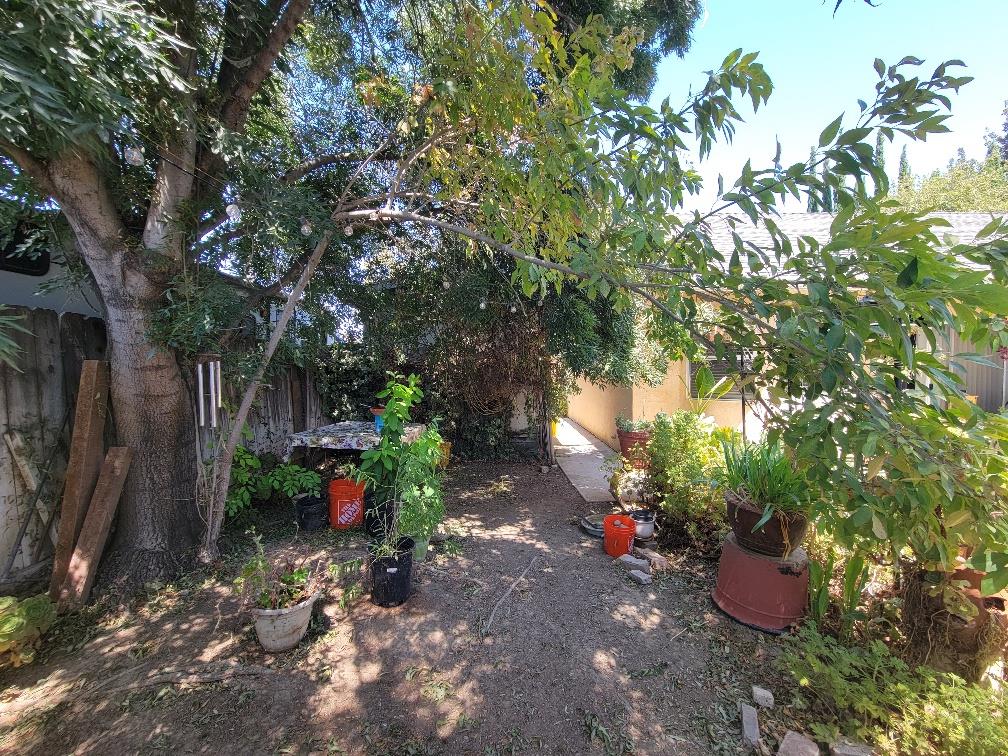 2101 Canal Farm Ln, Los Banos, CA 93635