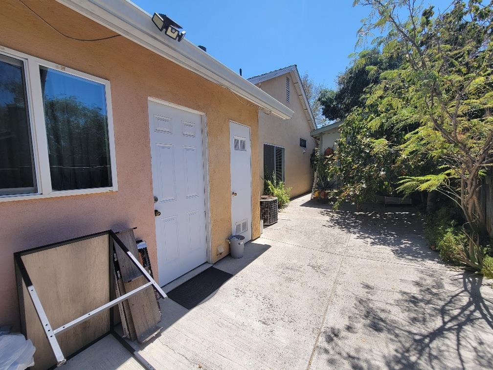 2101 Canal Farm Ln, Los Banos, CA 93635