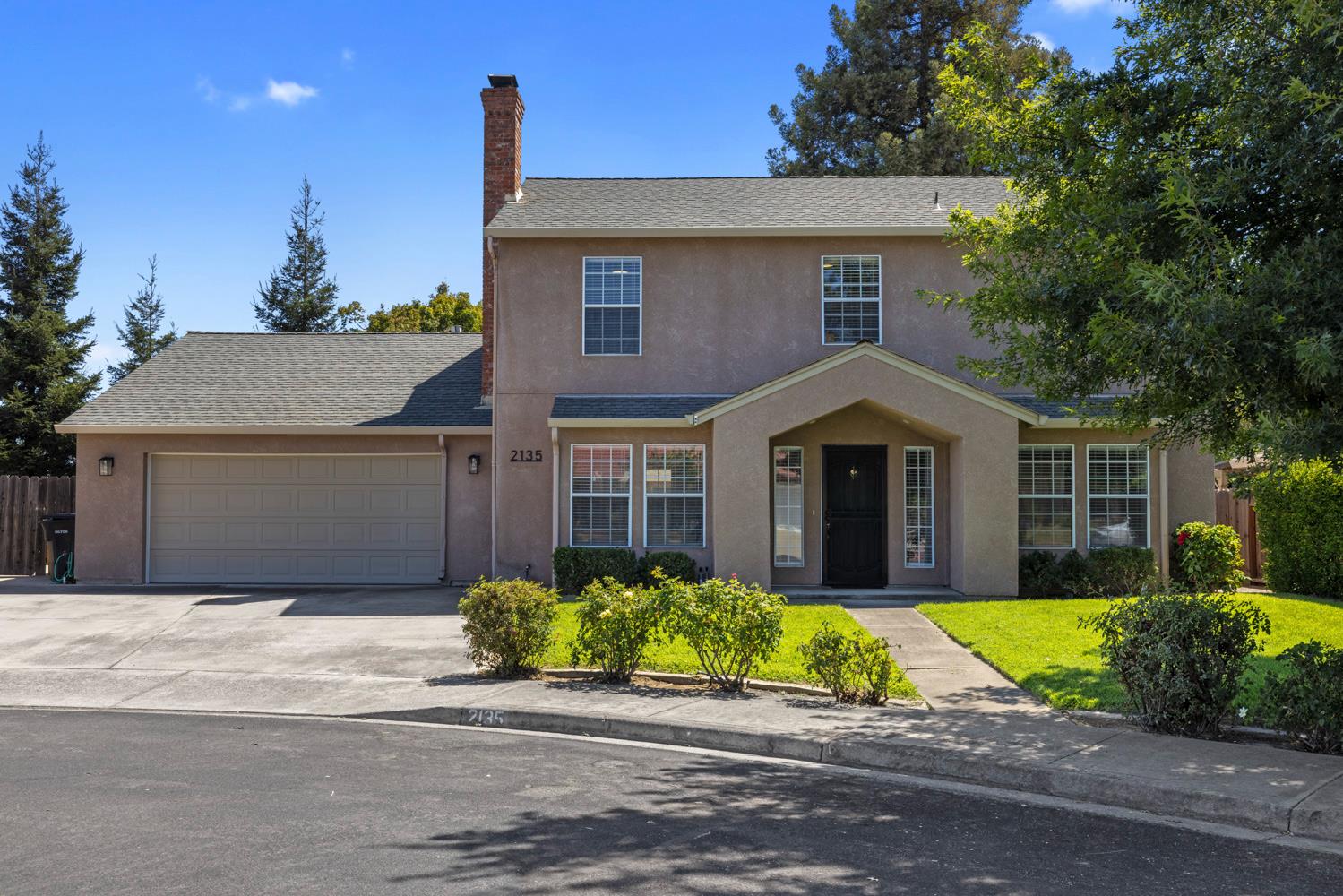 2135 Navajo Ct, Oakdale, CA 95361
