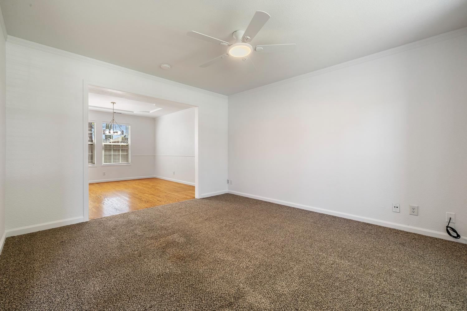 2135 Navajo Ct, Oakdale, CA 95361
