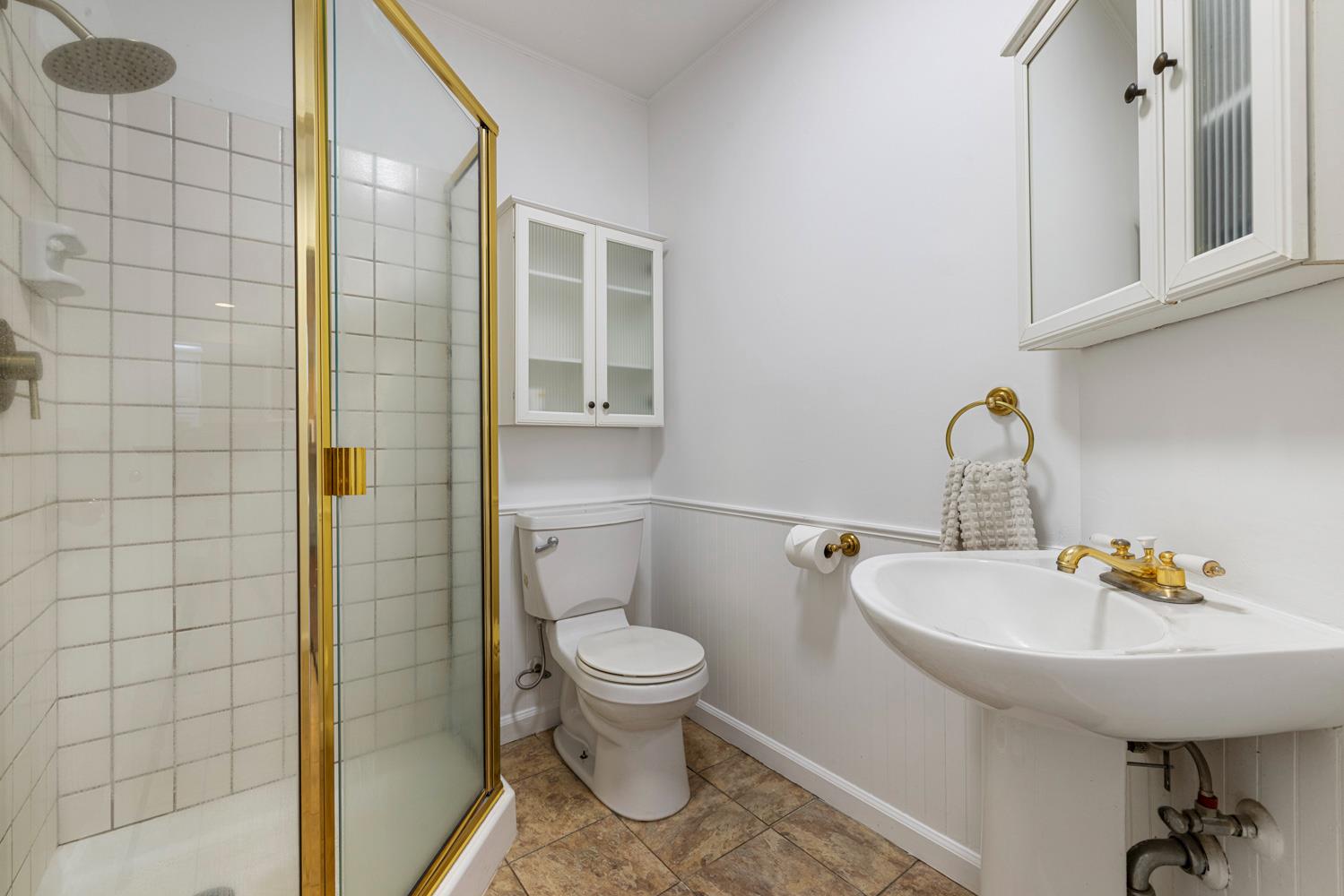 2135 Navajo Ct, Oakdale, CA 95361