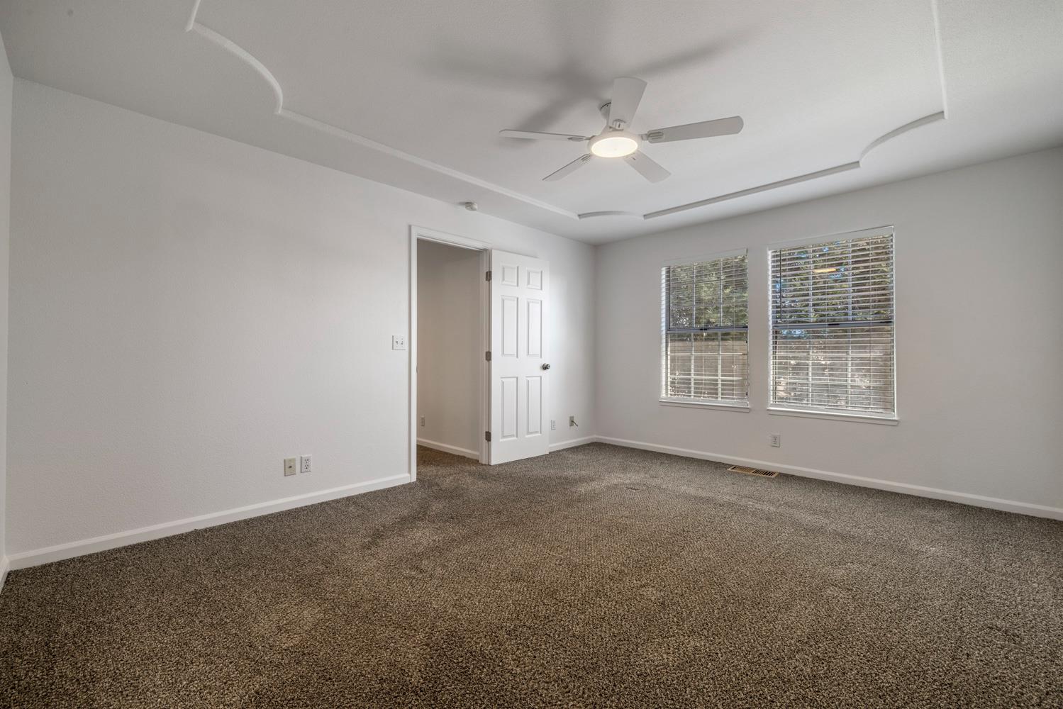 2135 Navajo Ct, Oakdale, CA 95361