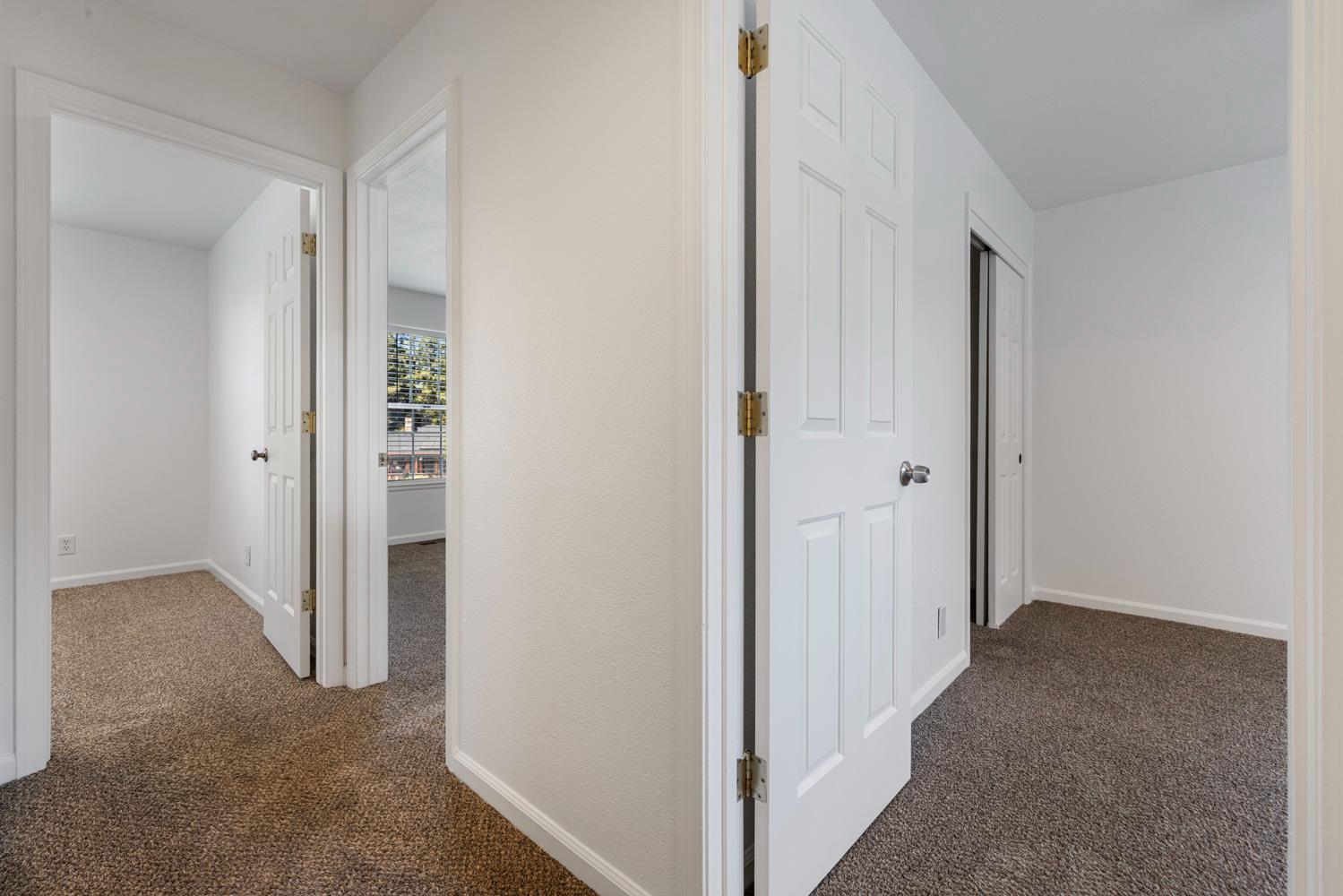 2135 Navajo Ct, Oakdale, CA 95361